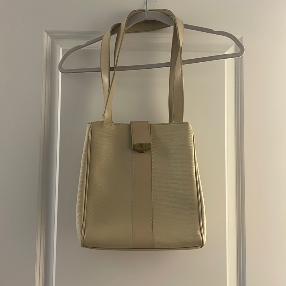 Adorable Nine West Shoulder Bag EUC